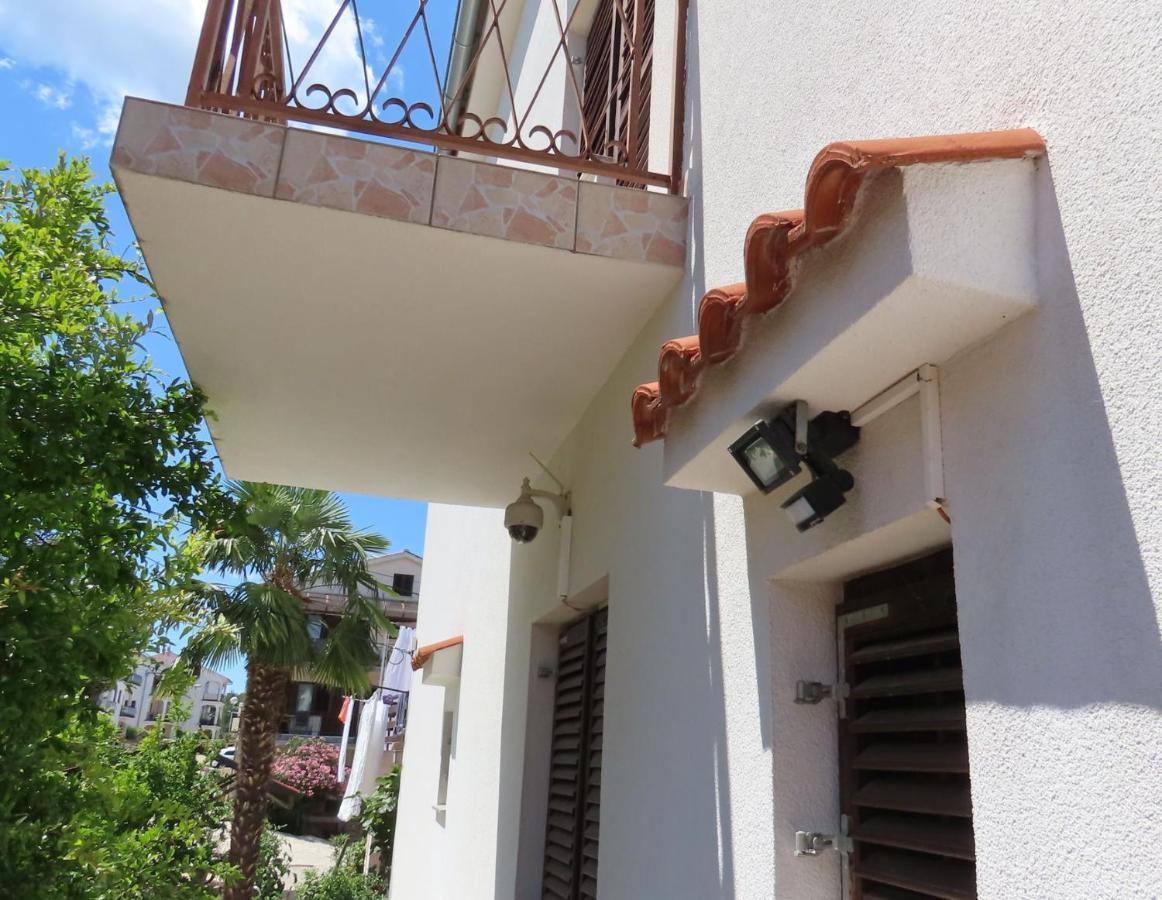 Apartament Kamelija *