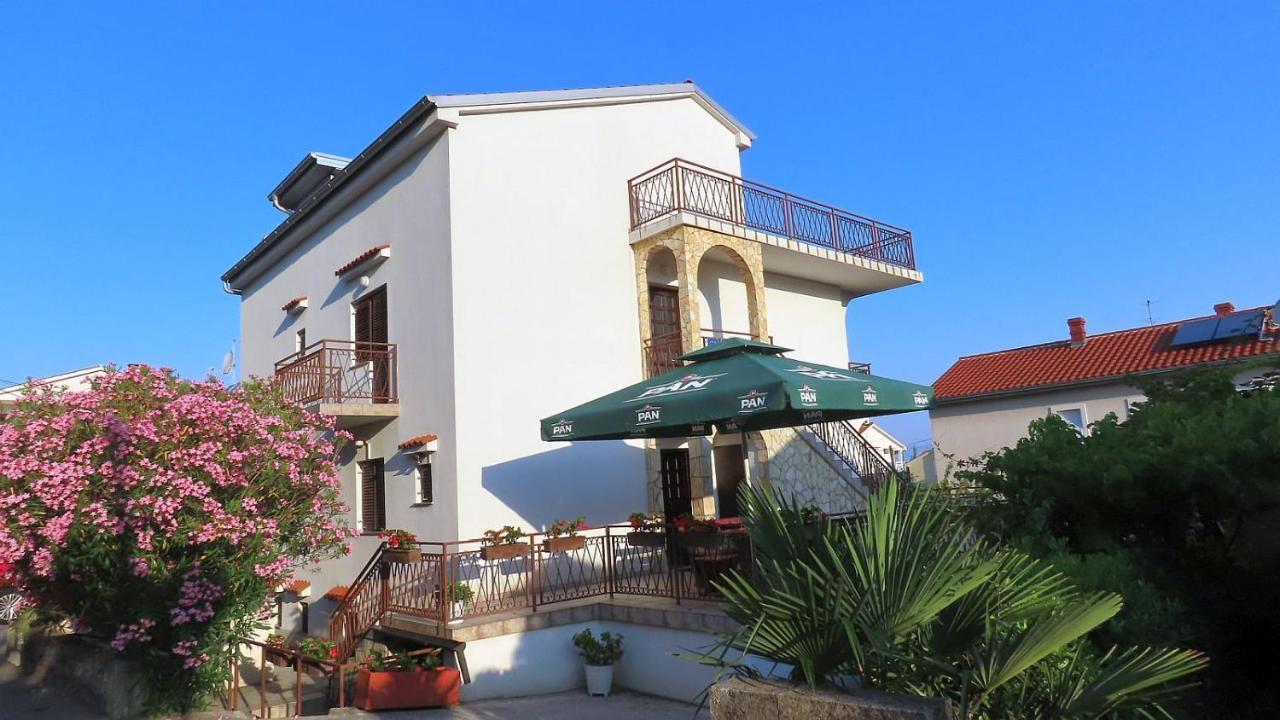 Apartament Kamelija