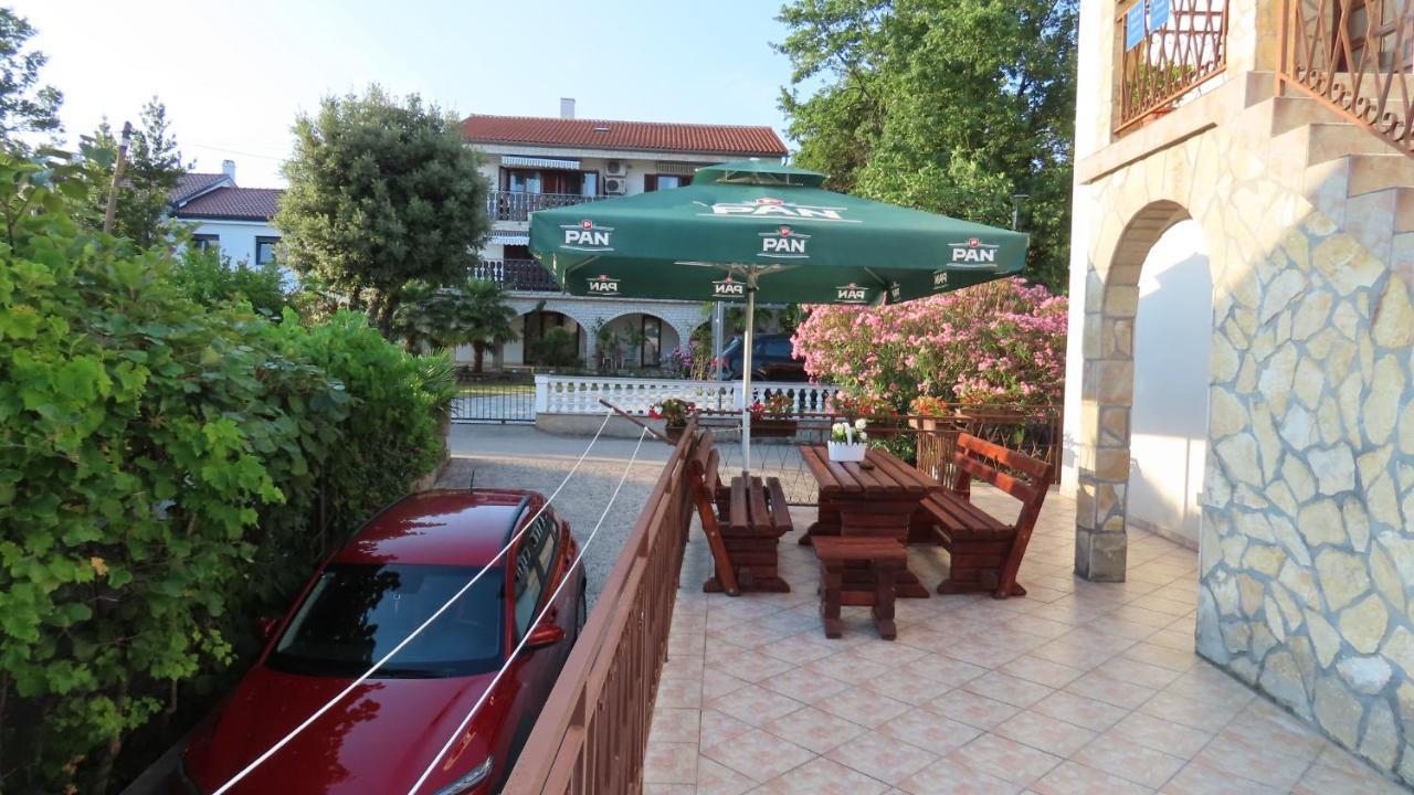 Kamelija Apartament *