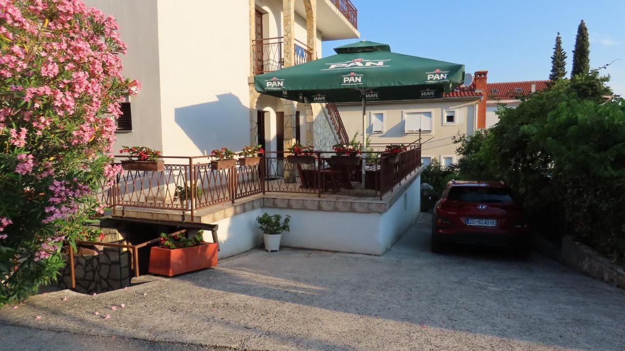 Apartament Kamelija